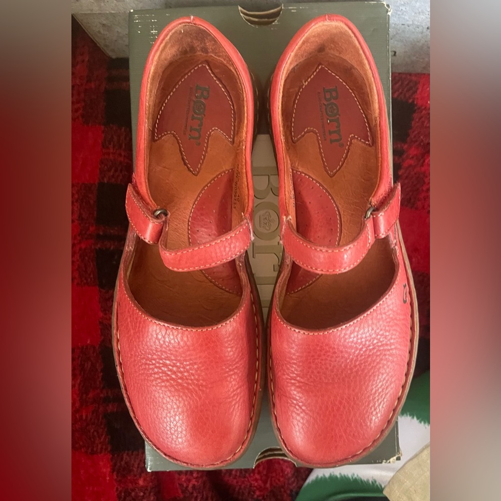 BORN Autumn Red Leather Mary Jane Shoes